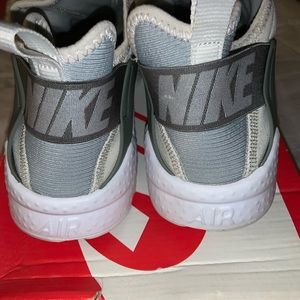 Women’s athletic sneakers